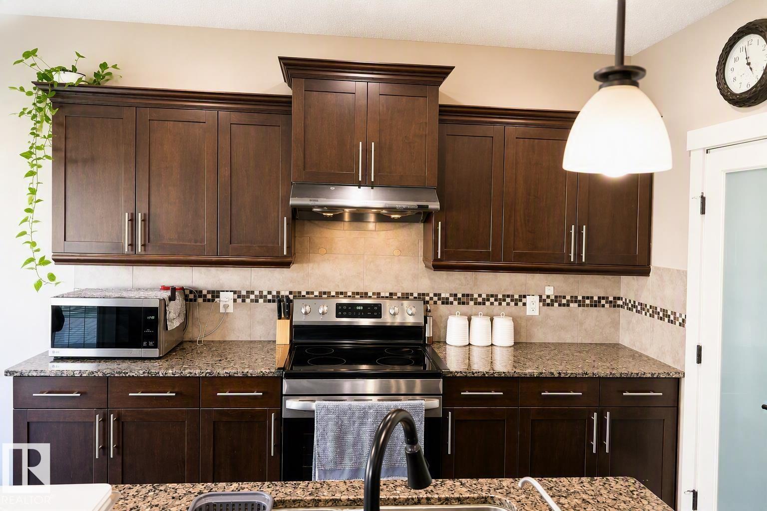 711 57 St SW - Image 12