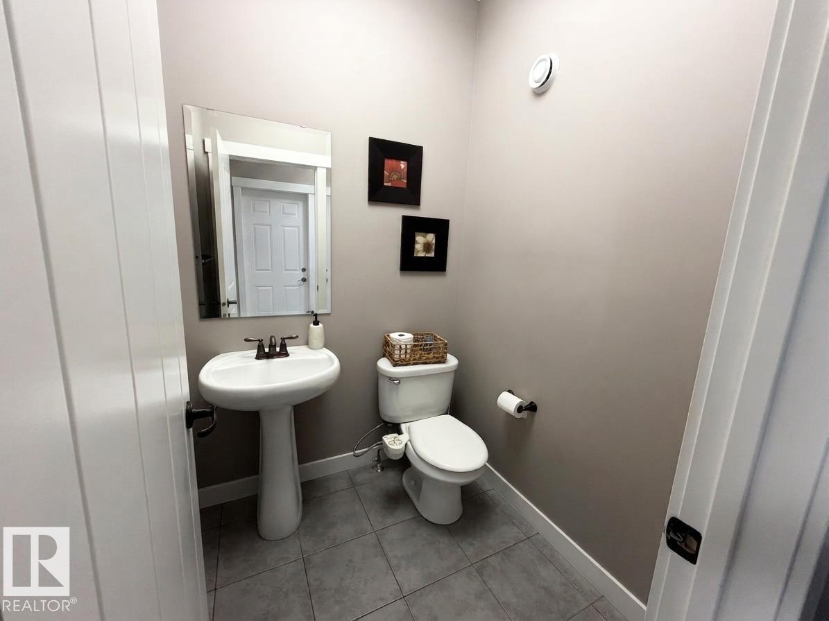 711 57 St SW - Image 16