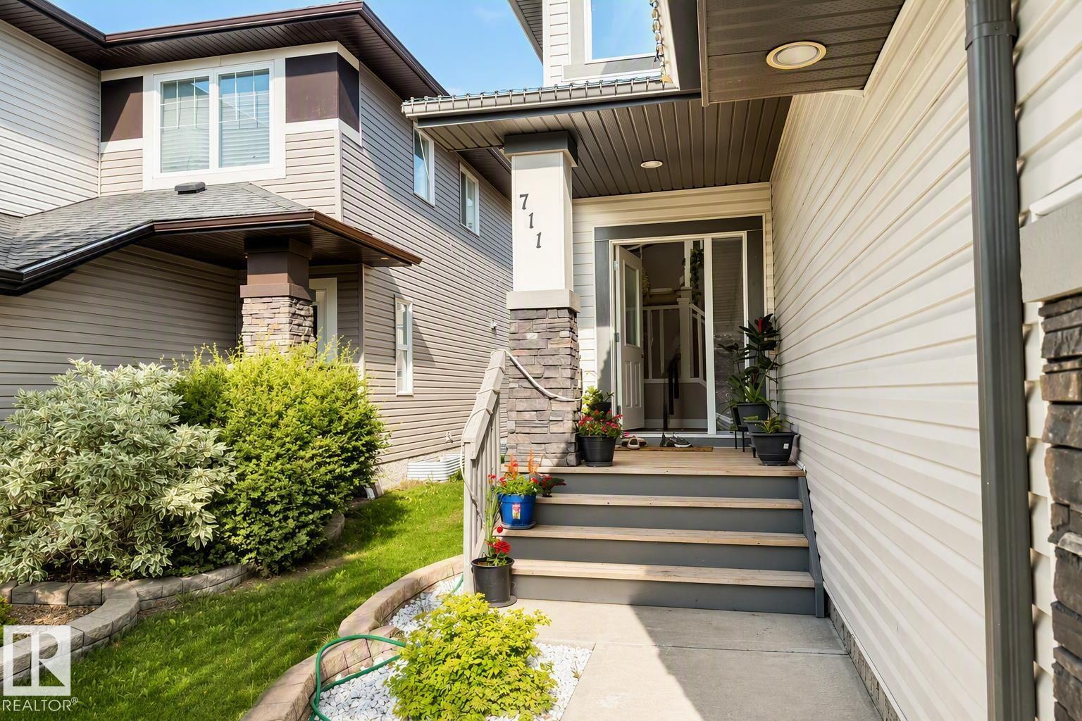711 57 St SW - 4