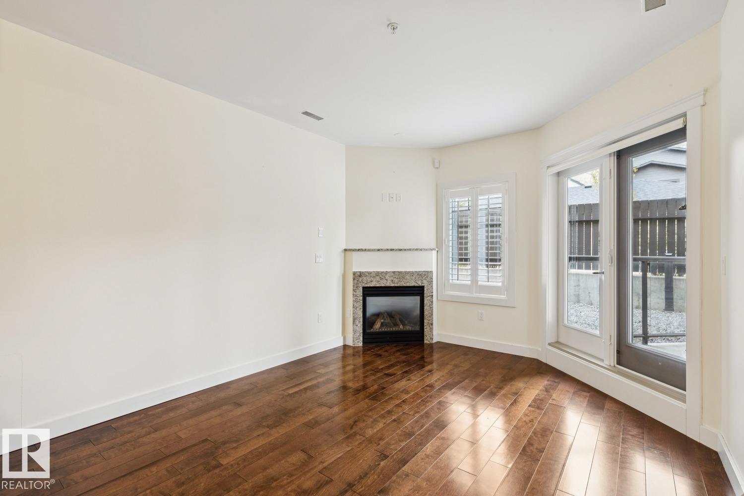 #16 11518 76 AV NW - 15