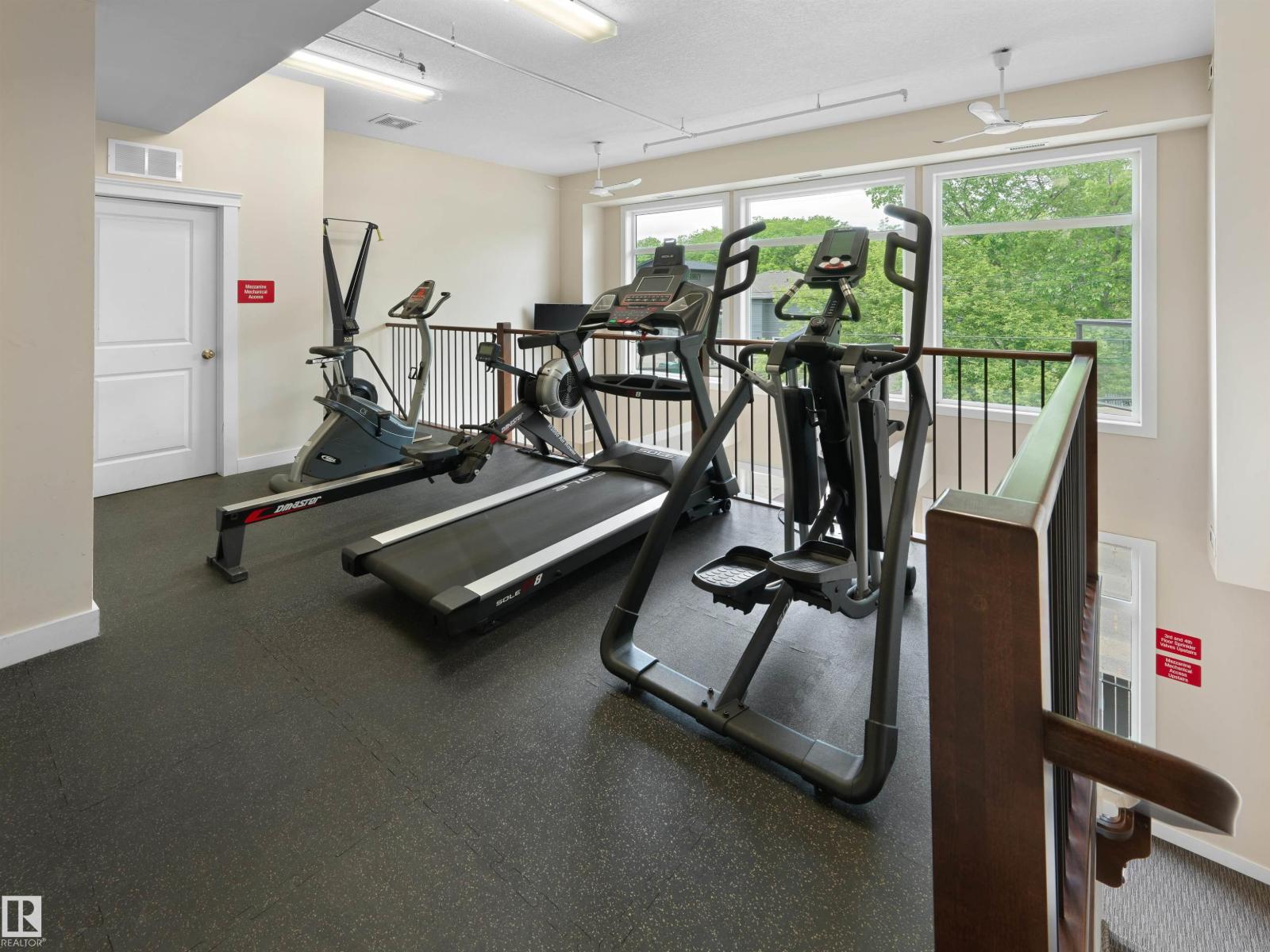 #16 11518 76 AV NW - 33