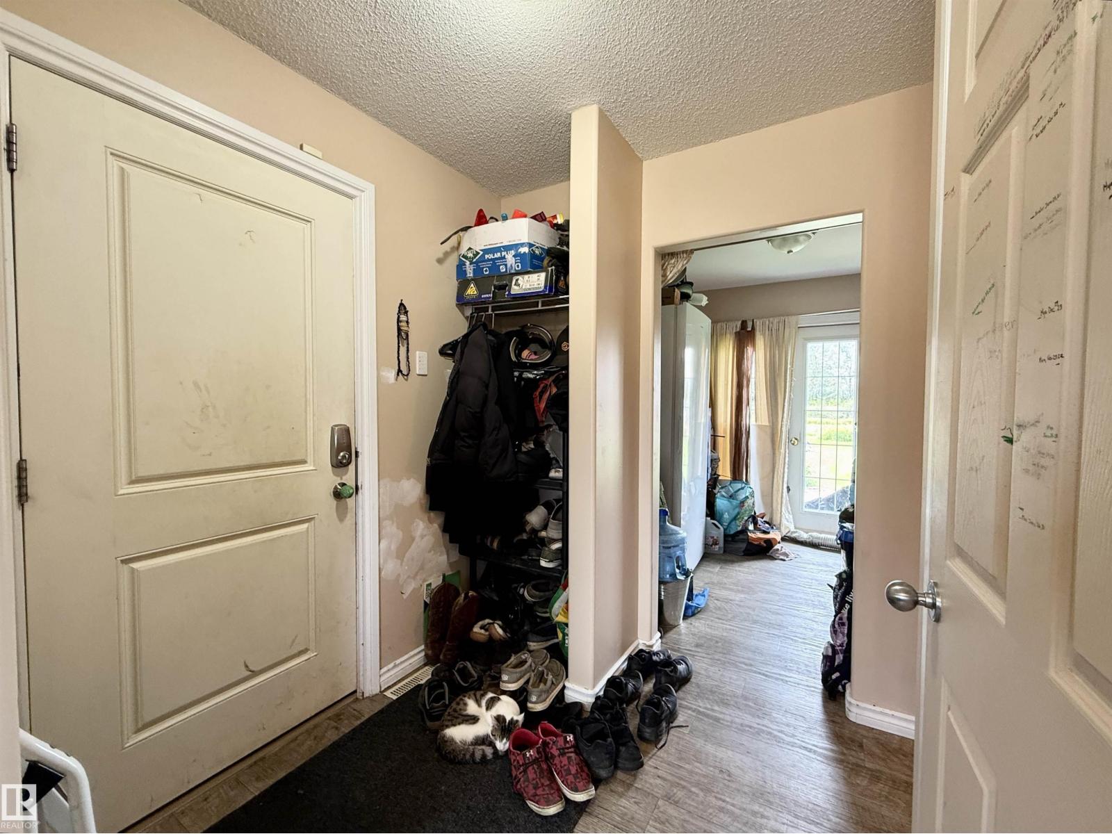 4808 52 AV photo 21