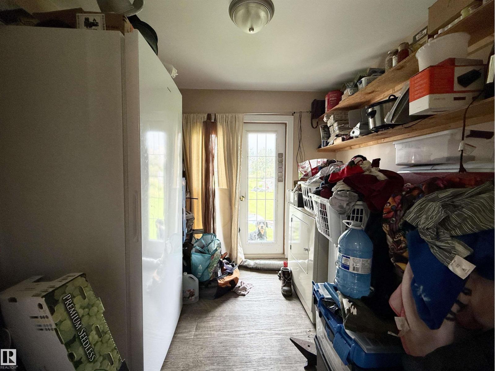 4808 52 AV photo 22