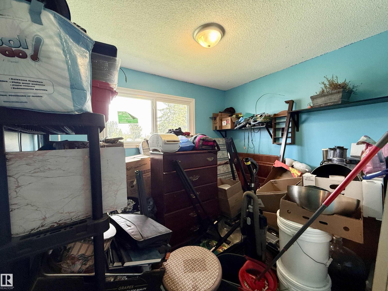 4808 52 AV photo 26