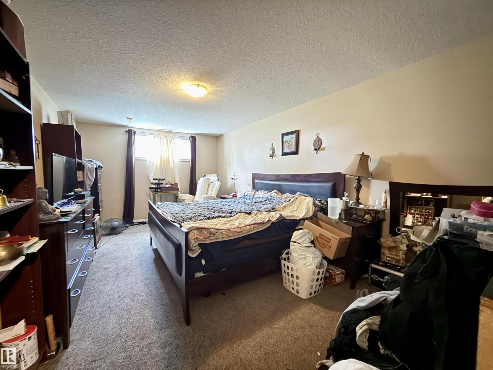 4808 52 AV photo 31