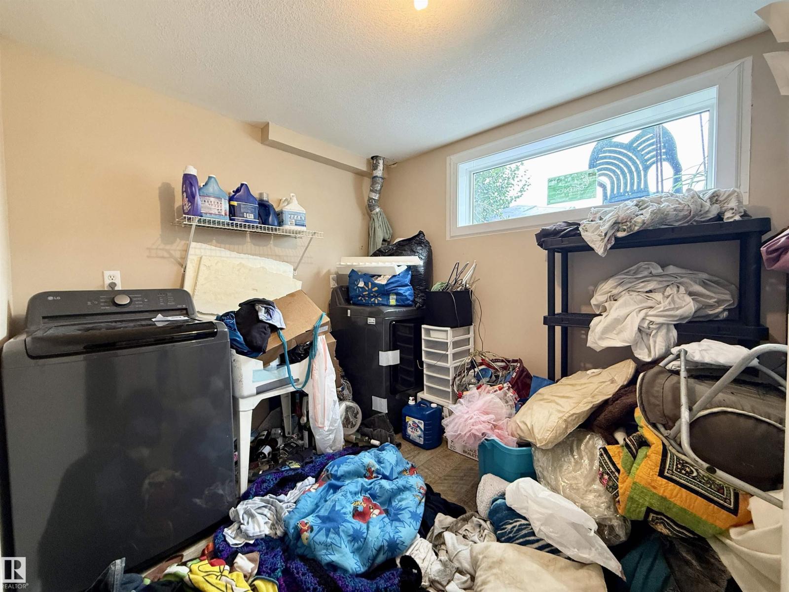 4808 52 AV photo 37