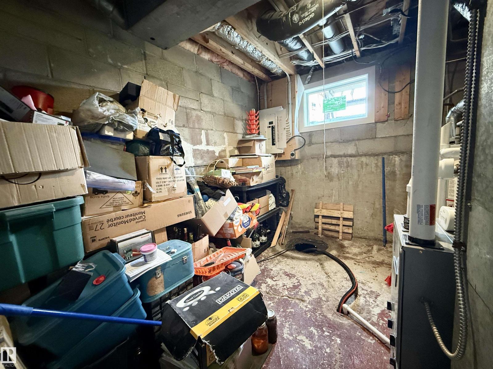 4808 52 AV photo 40