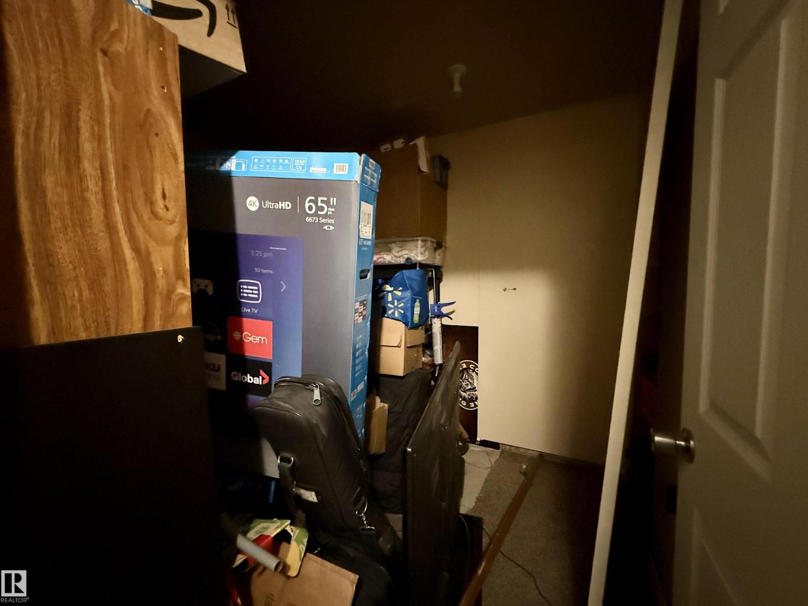 4808 52 AV photo 42