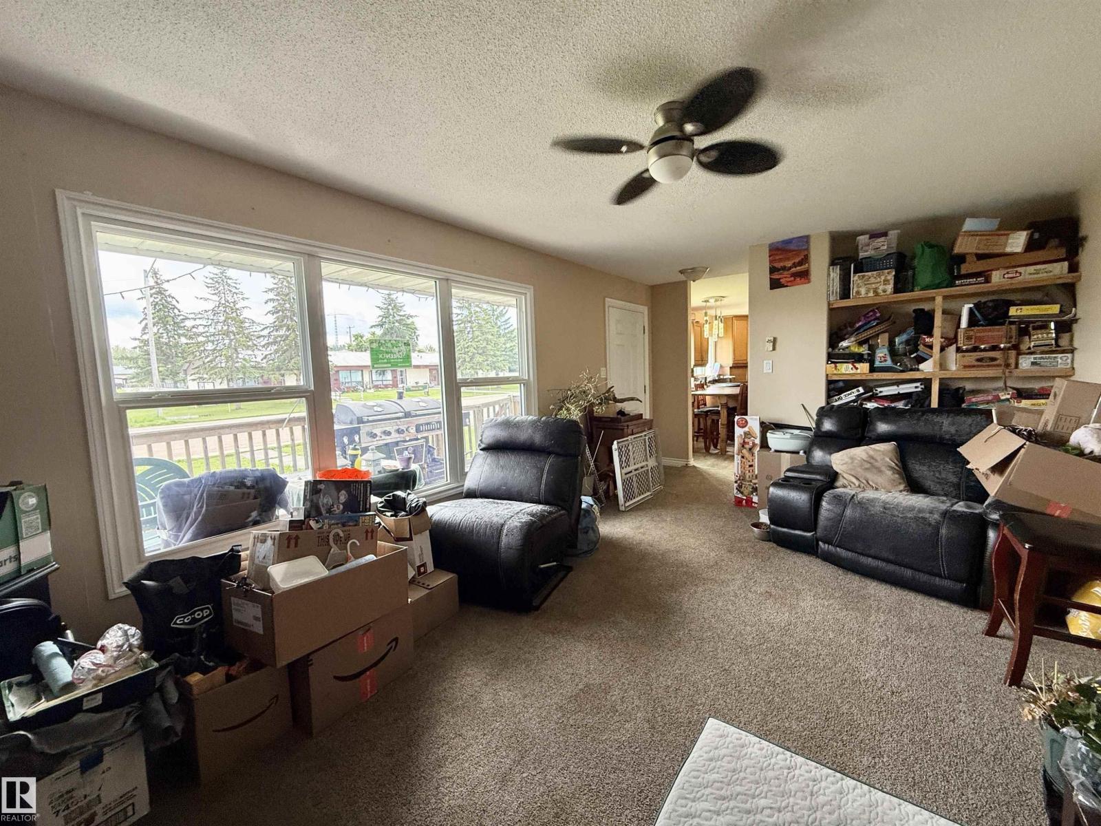 4808 52 AV photo 7