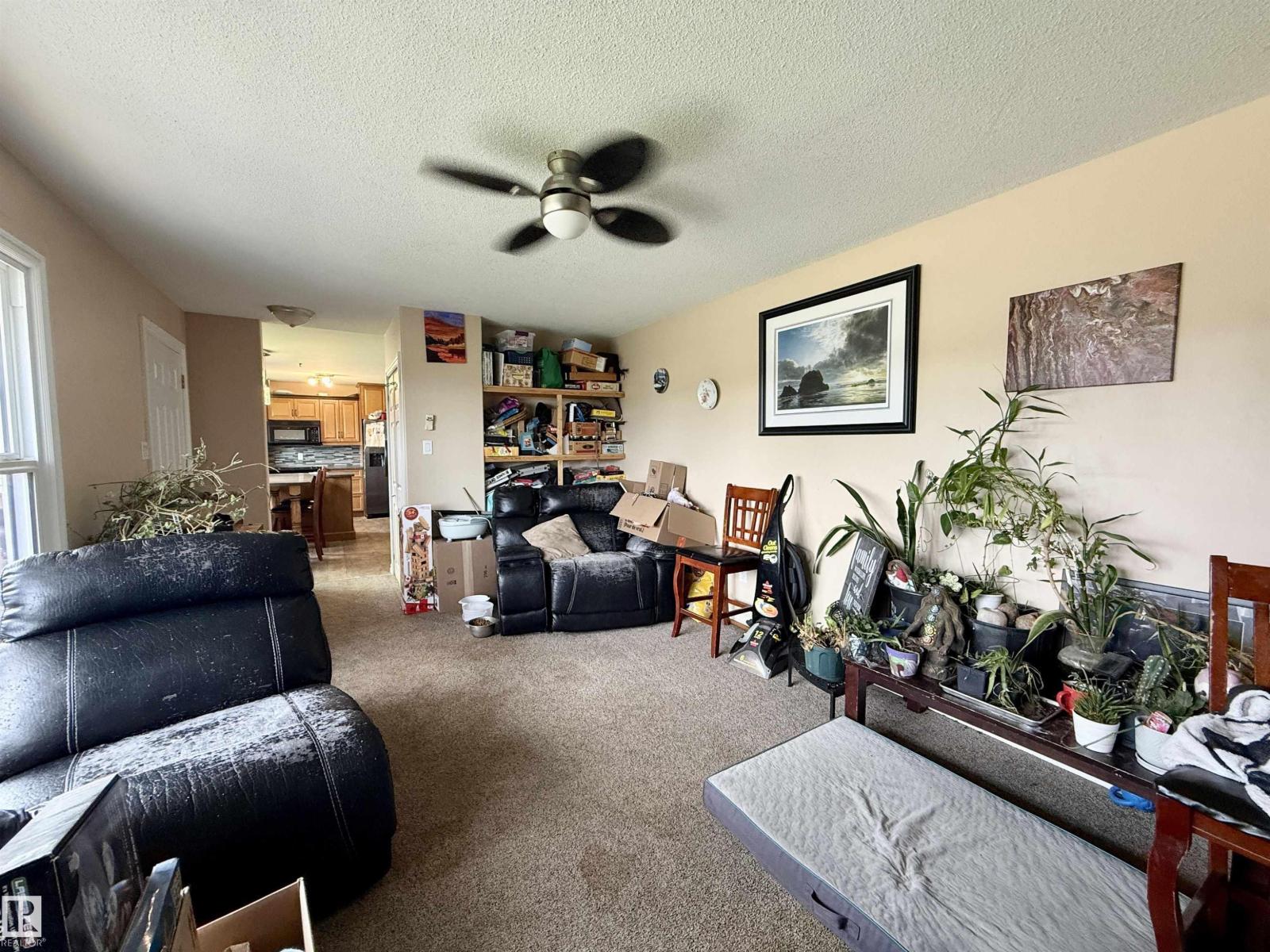 4808 52 AV photo 8