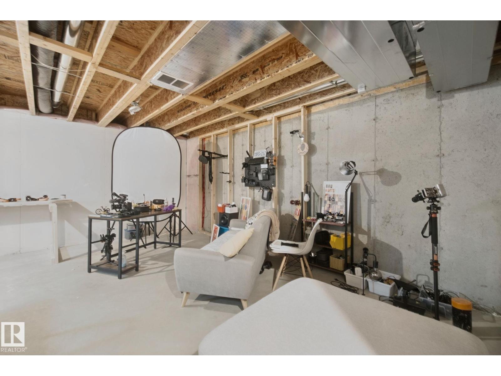 735 176 ST SW - 28