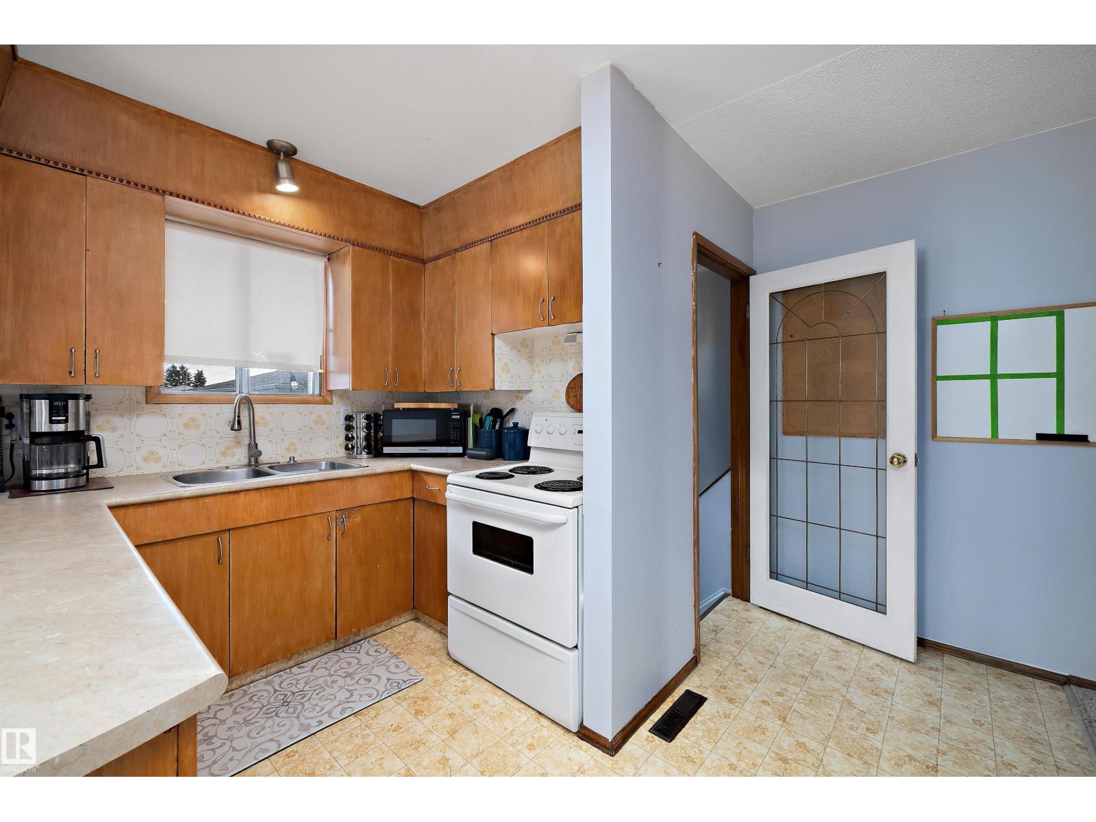 13311 60 ST NW - 6