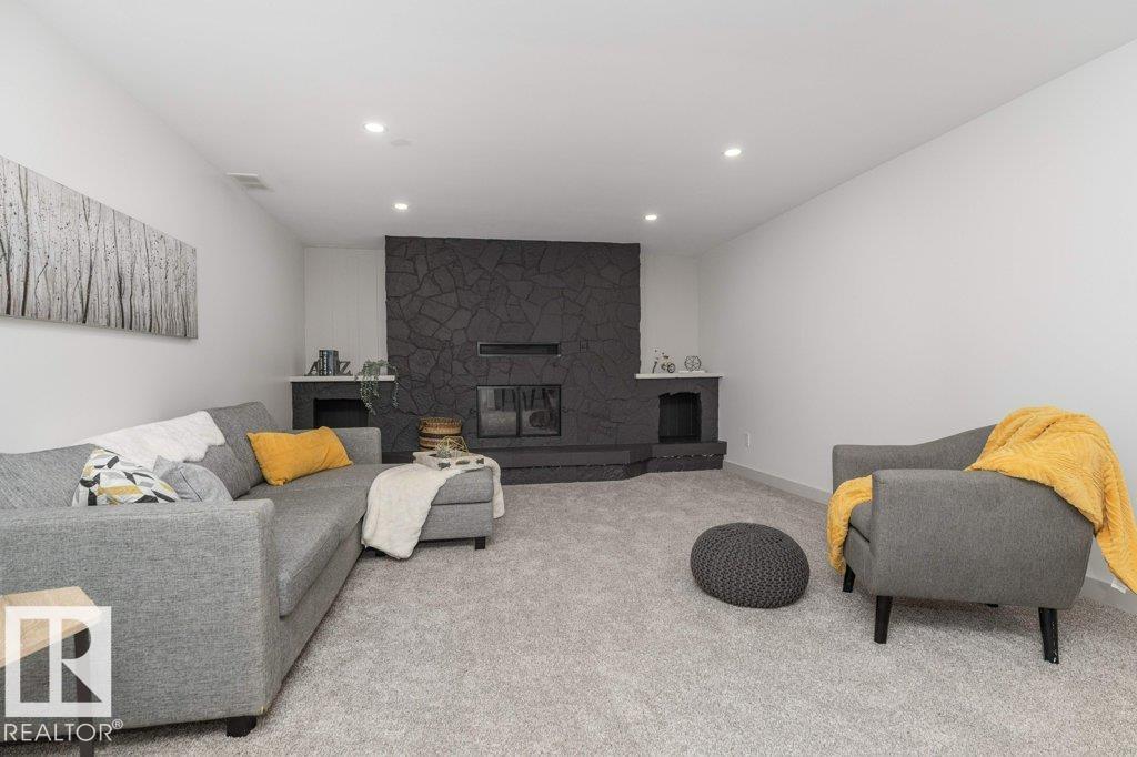 4703 117 ST NW - 25