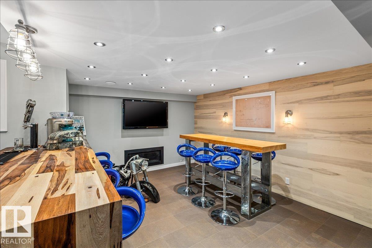 6 LAIRD PL - Image 32