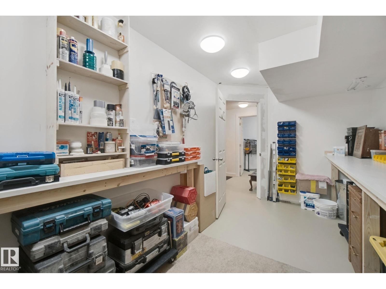 56 HARTWICK MR - Image 36