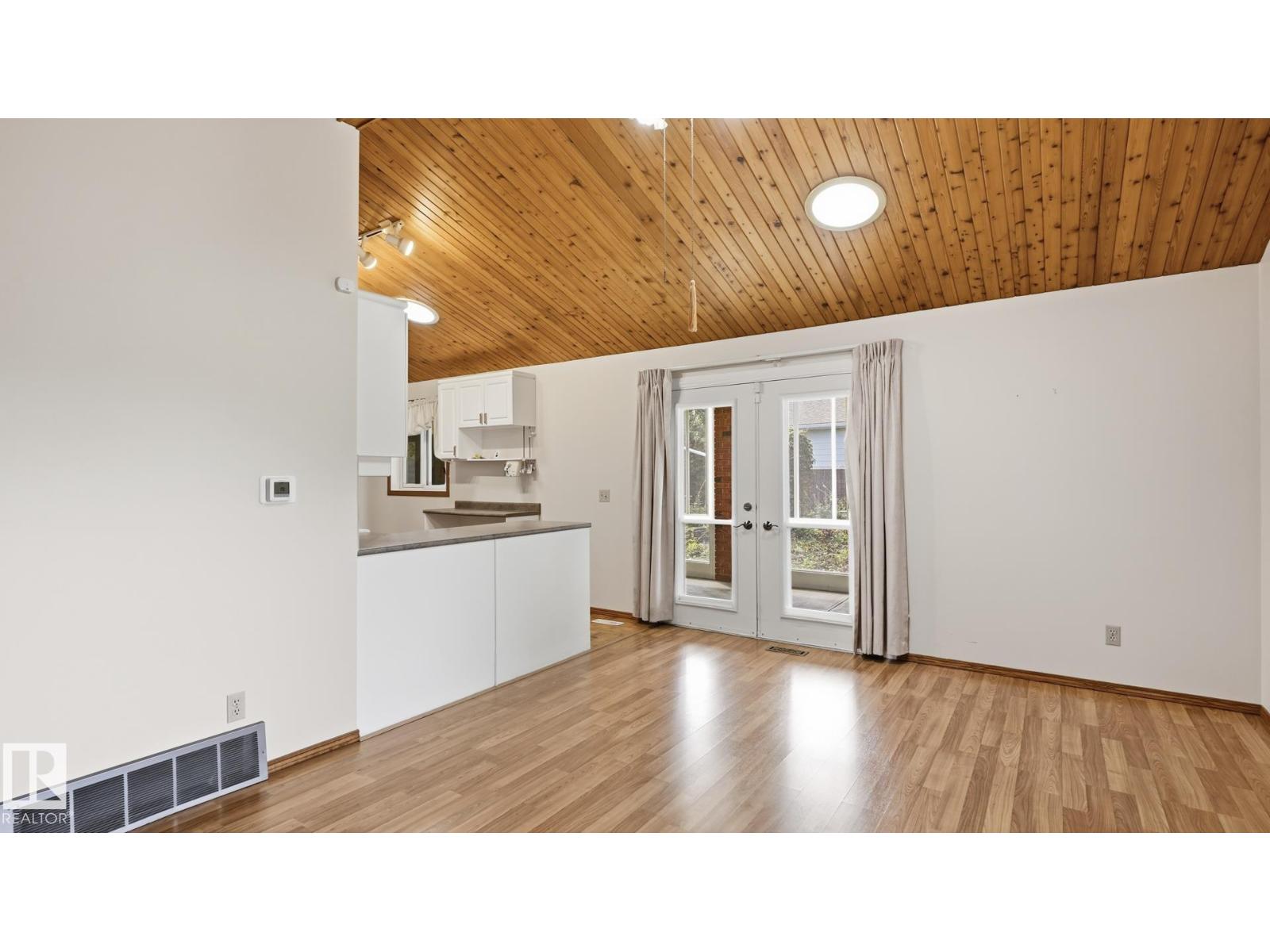 8408 176 ST NW - Image 35