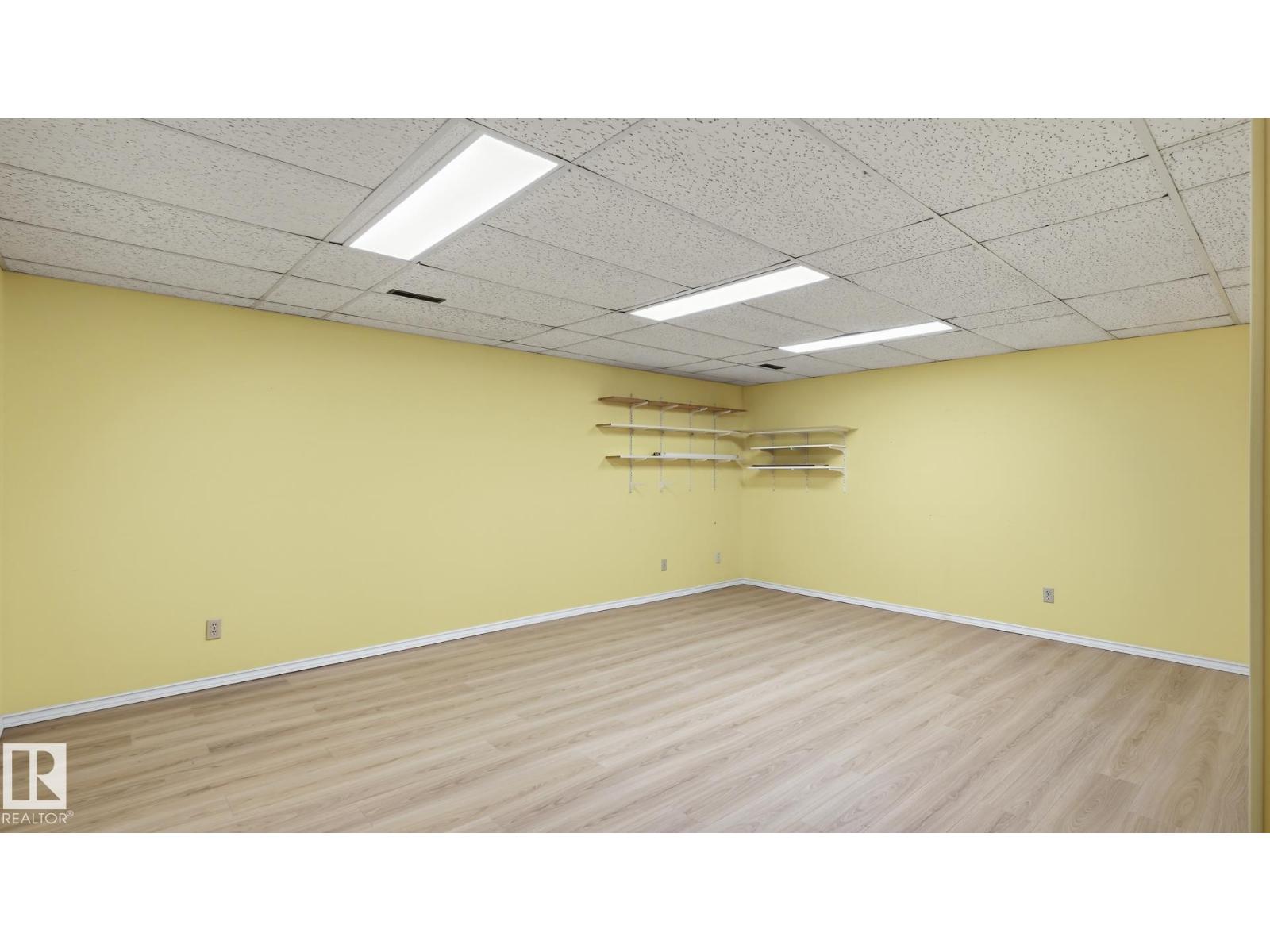 8408 176 ST NW - 38