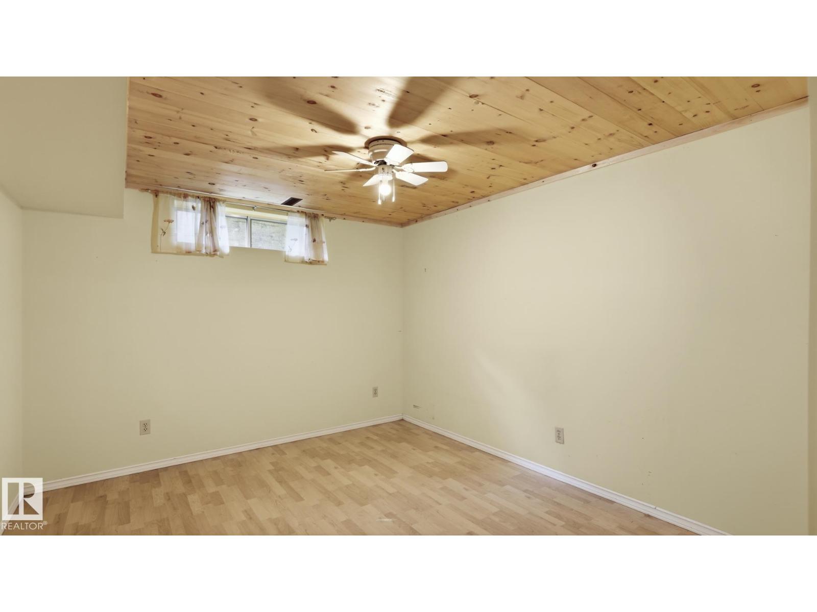 8408 176 ST NW - 39