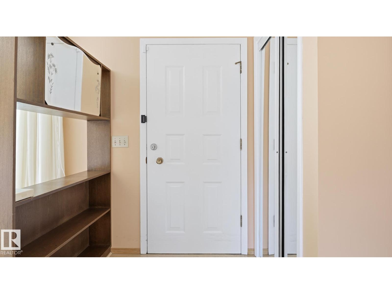 8408 176 ST NW - 5