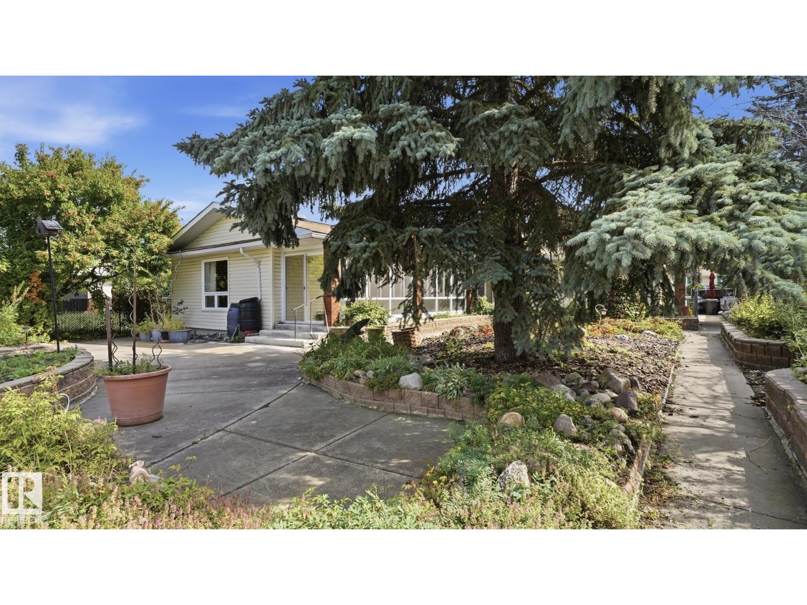 8408 176 ST NW - Image 55