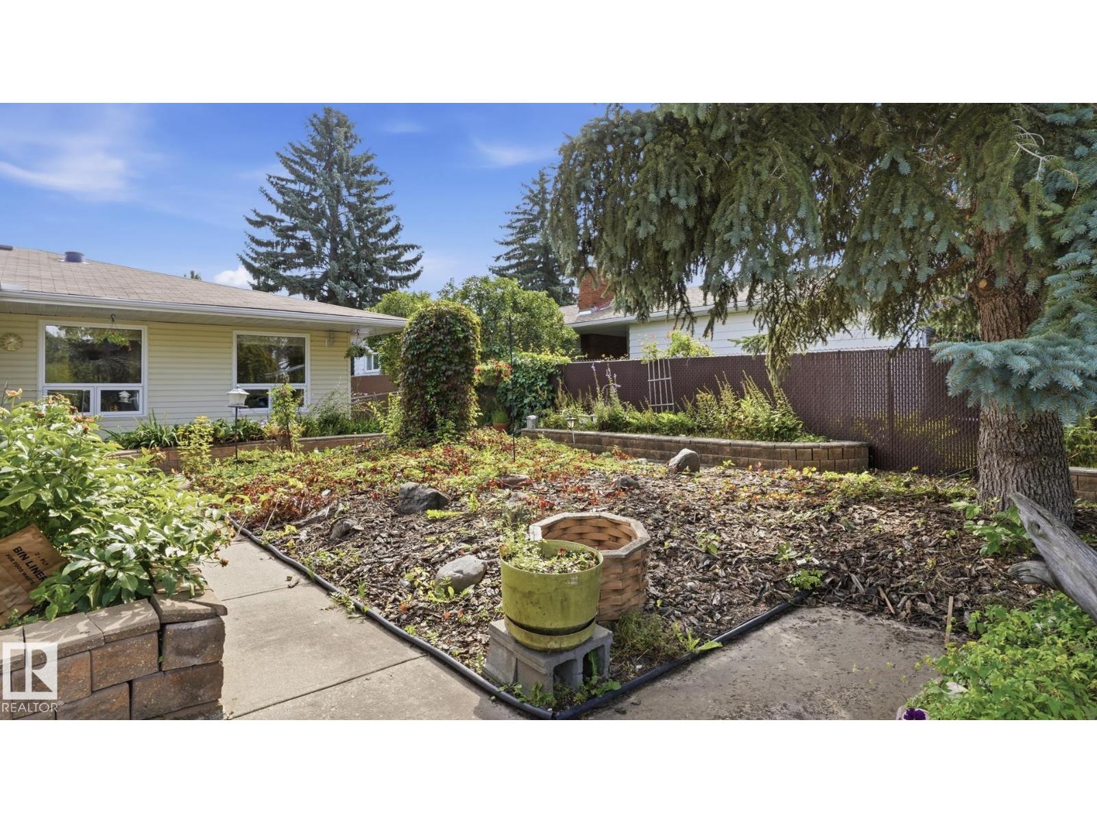 8408 176 ST NW - 56