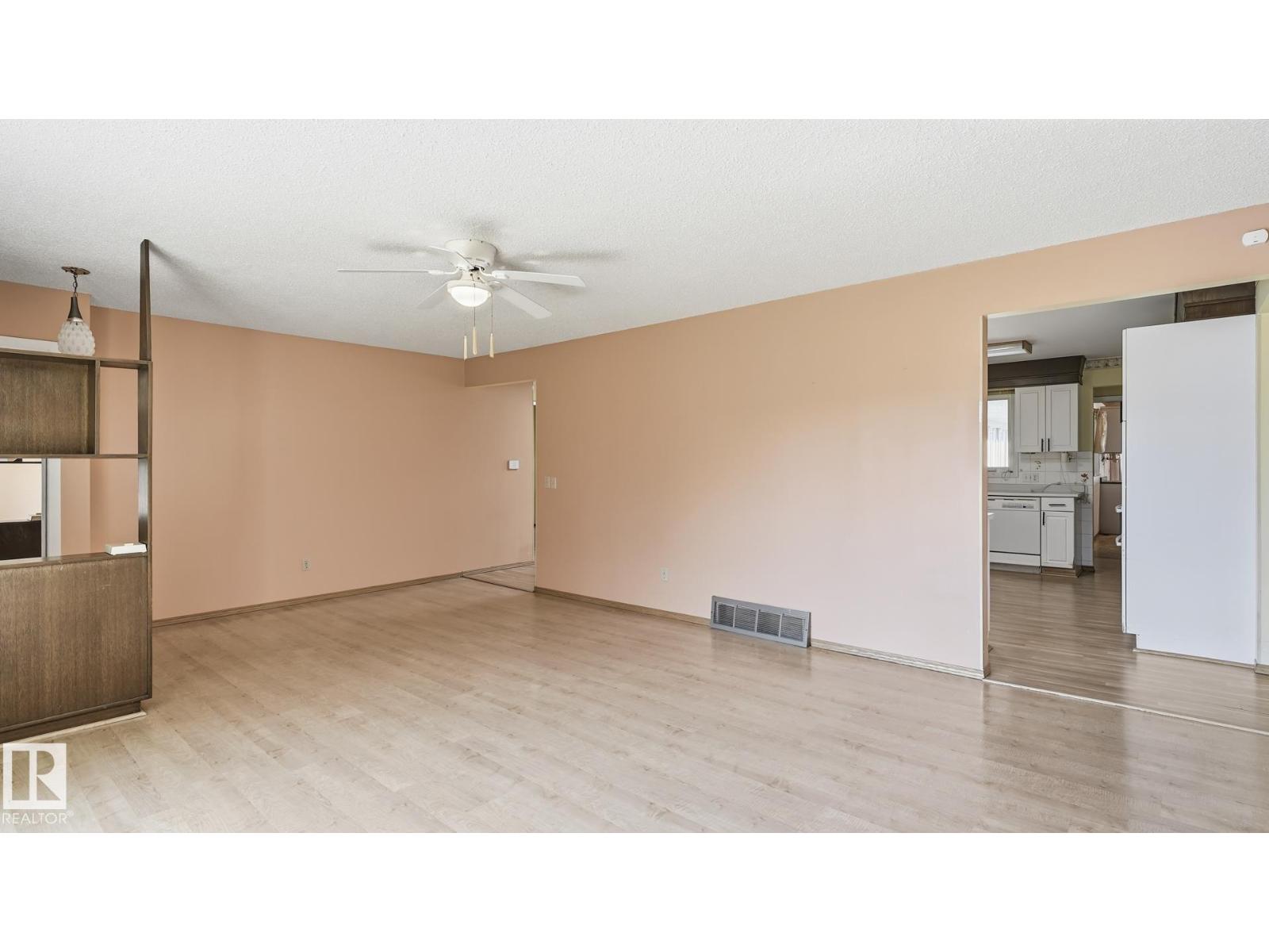 8408 176 ST NW - Image 9