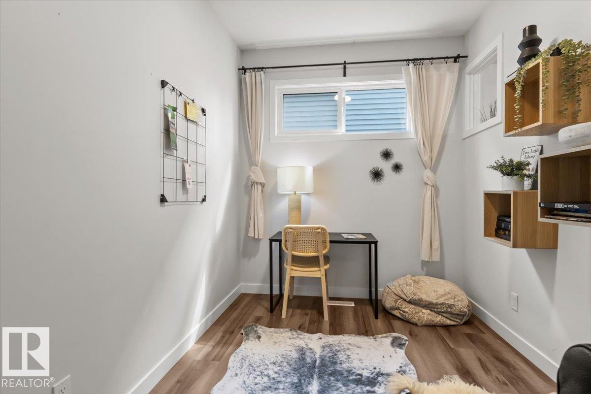 9340 226 ST NW - 17