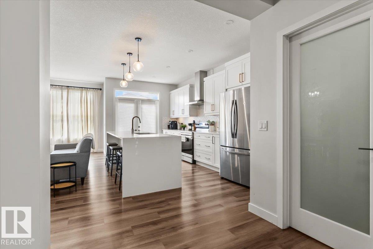 9340 226 ST NW - 18
