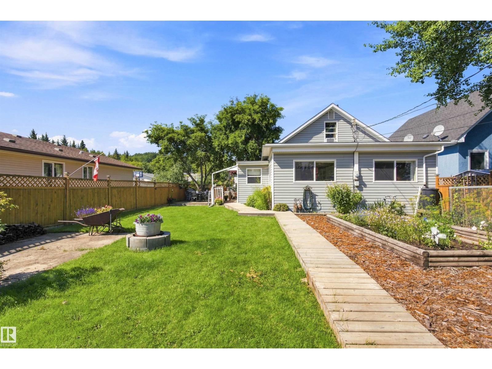 4718 49 ST - Image 41