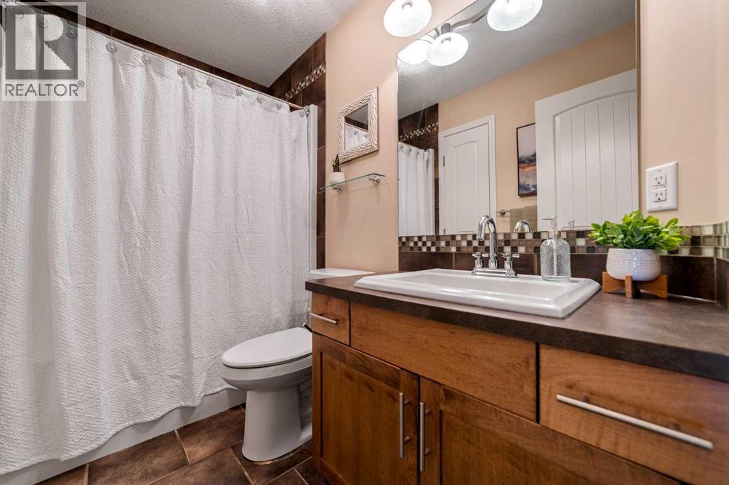 #2 418 Couleecreek Boulevard S - Image 23