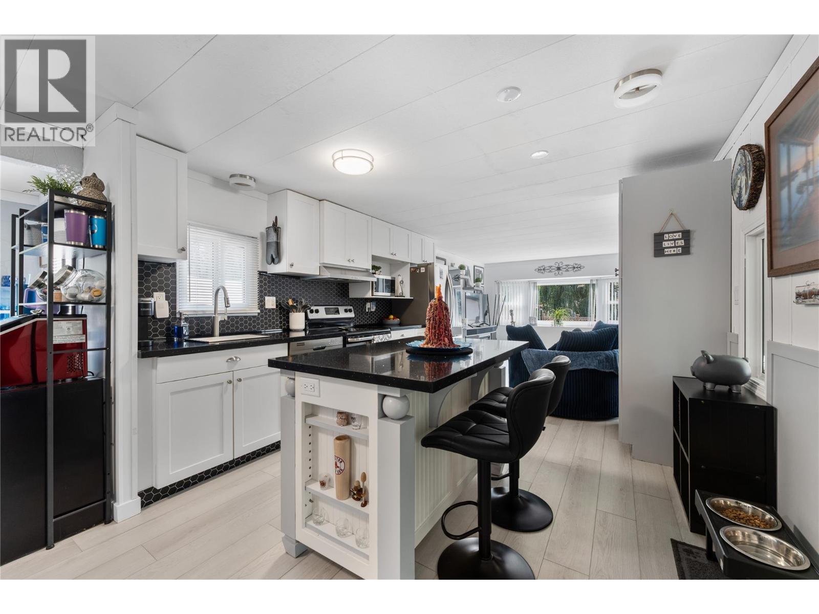 1999 97 Highway S Unit# 85, West Kelowna