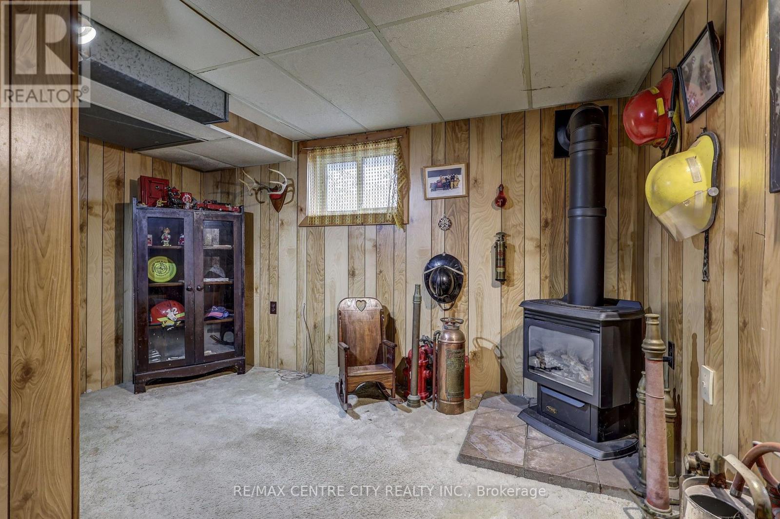 264 JOHN STREET S - 24