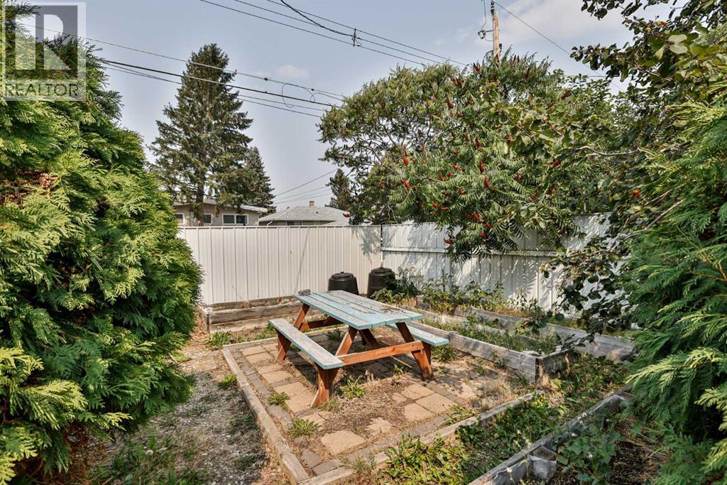 1609 17 Avenue S - 22