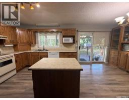 Family room - 216 3rd Avenue E, Eatonia, SK S0L0Y0 Photo 10