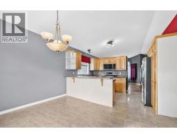 337 Diefenbaker Drive, Fort Mcmurray, AB T9K2K1 Photo 11