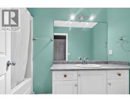 337 Diefenbaker Drive, Fort Mcmurray, AB T9K2K1 Photo 16