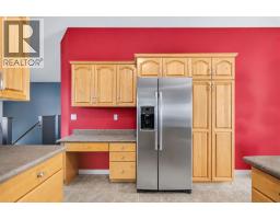 337 Diefenbaker Drive, Fort Mcmurray, AB T9K2K1 Photo 12