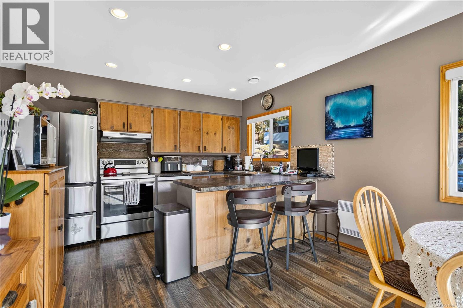 284 Prospect Lake Rd, Saanich