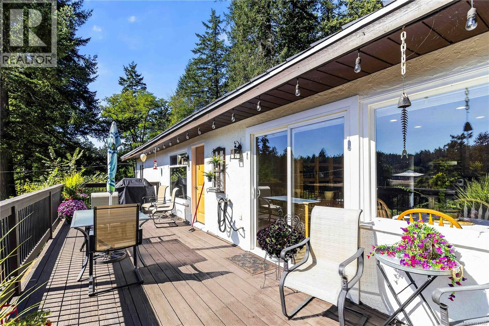 284 Prospect Lake Rd, Saanich