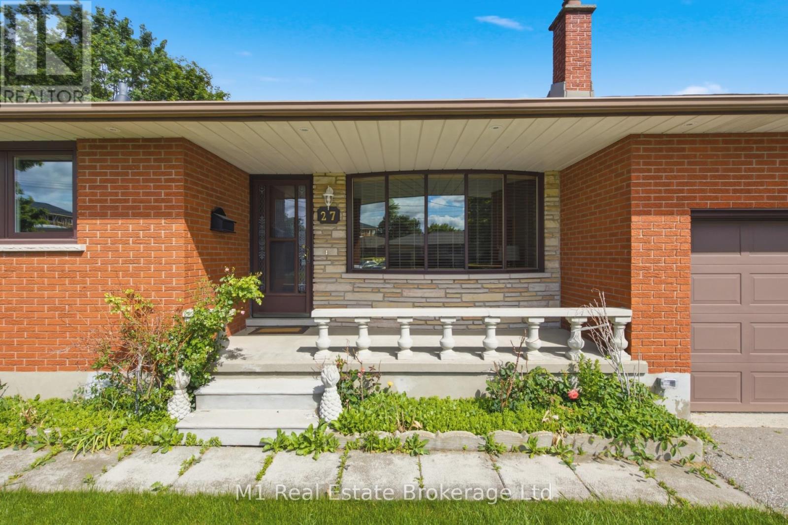 27 PALERMO CRESCENT - Image 4