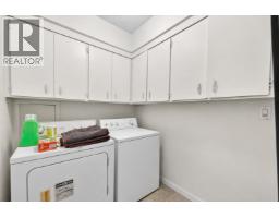 348 Burne Avenue, Kelowna, BC V1Y5P1 Photo 11