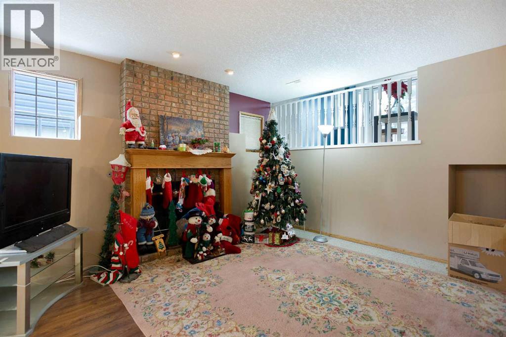 127 Shawinigan Drive SW - 25