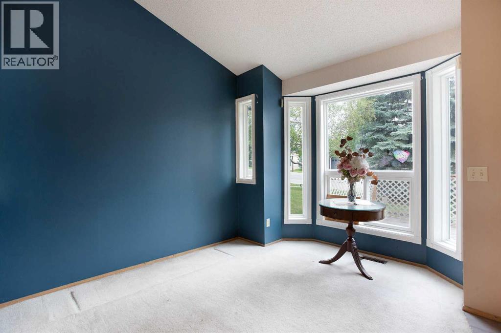 127 Shawinigan Drive SW - 10
