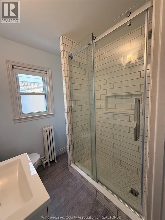 1039 PARENT AVENUE - 15