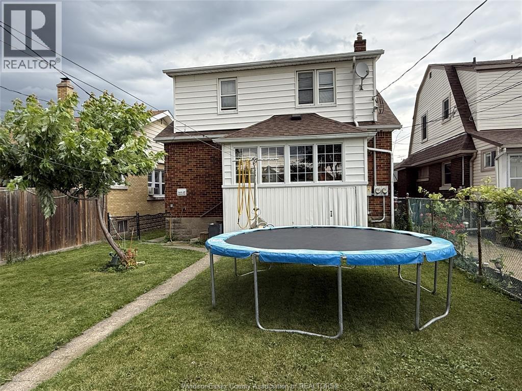 1039 PARENT AVENUE - Image 4