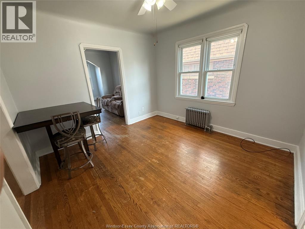 1039 PARENT AVENUE - 7