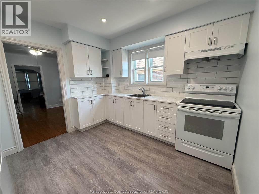 1039 PARENT AVENUE - 9