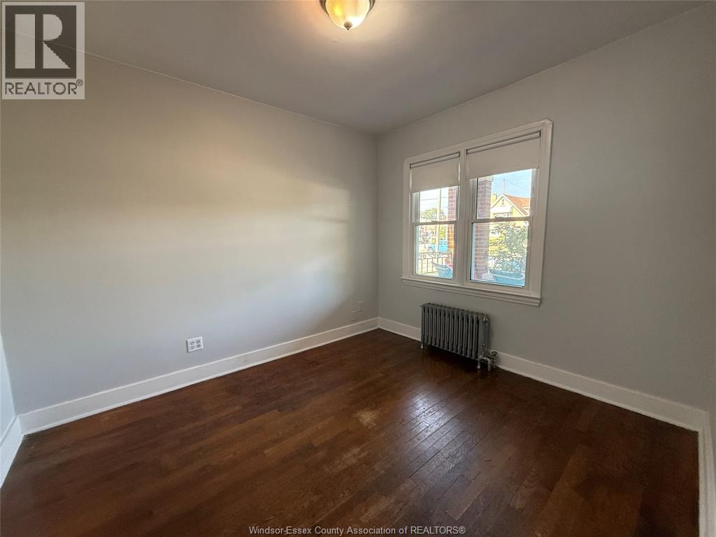 1039 PARENT AVENUE - 11
