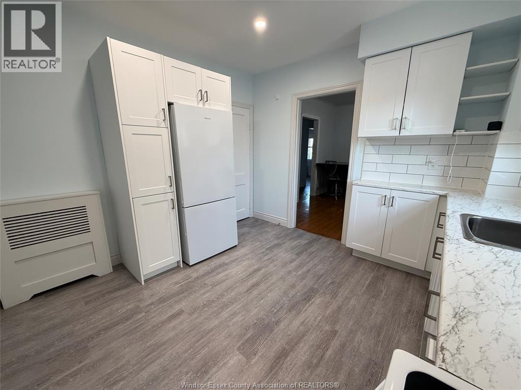 1039 PARENT AVENUE - 10