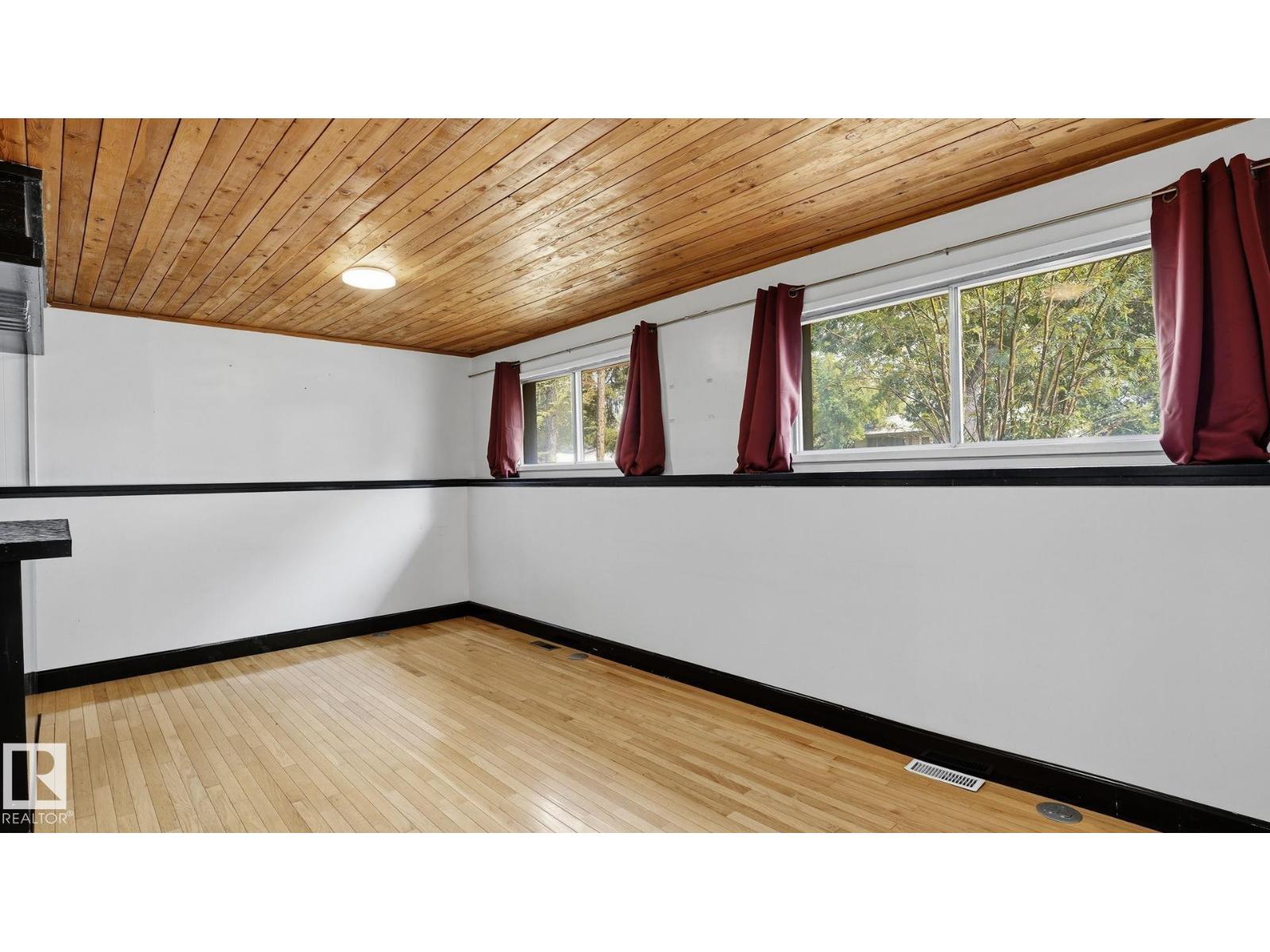 9216 93 ST - Image 16